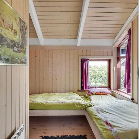 Feriehus Vakkert Hjem I Med Badstue *